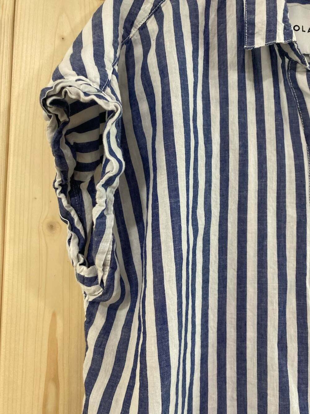 Lola River Women's Blue and White Striped Short Sleeve Button-Down Shirt size La - Picture 3 of 8